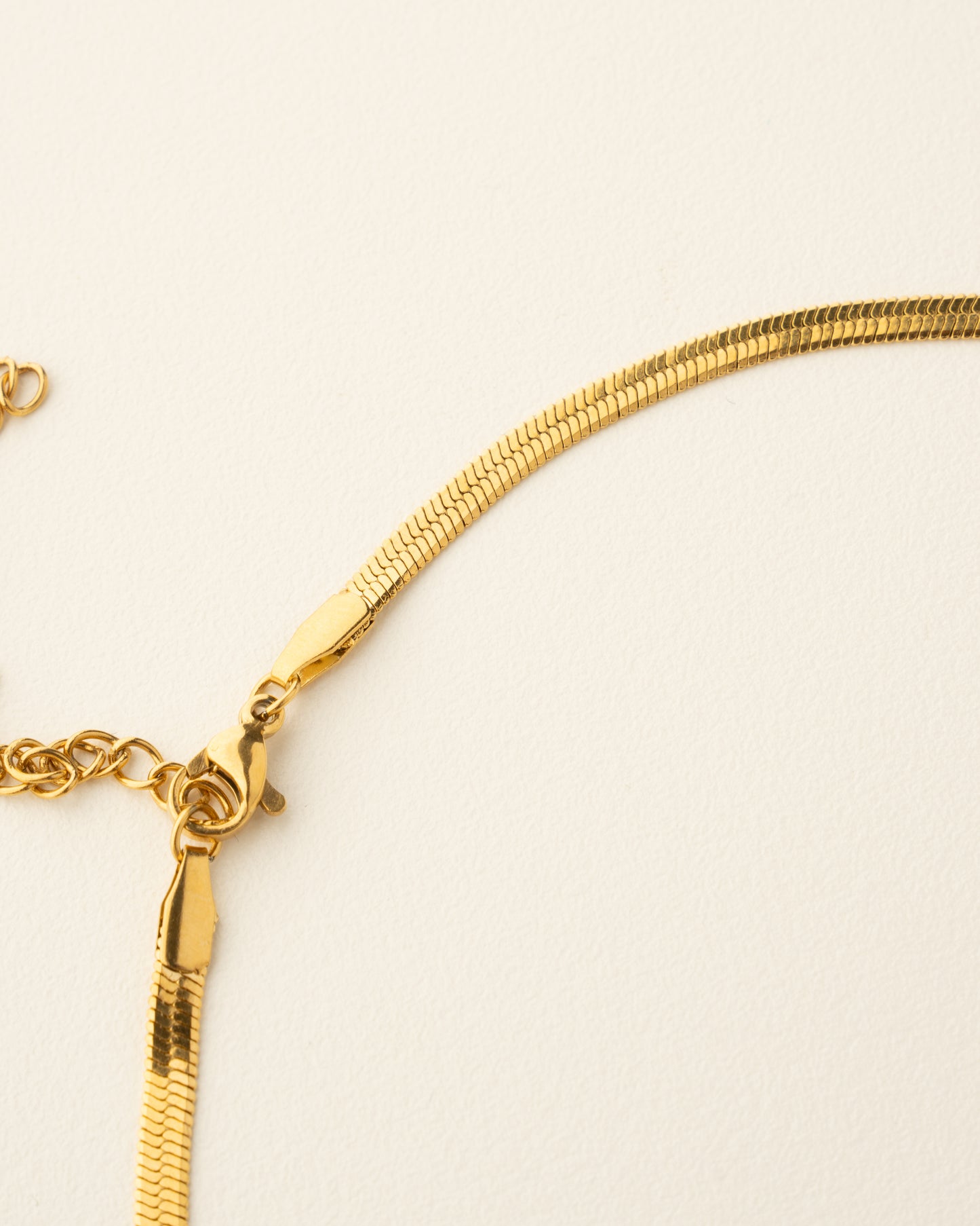 Velin Gold Necklace